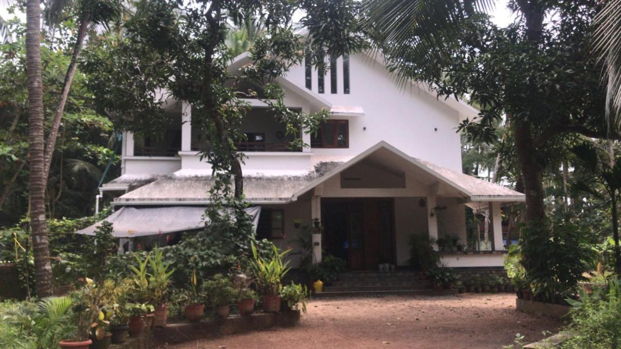 Shruthi'S Aarohi-Nature'S Retreat Mulappilangād 외부 사진